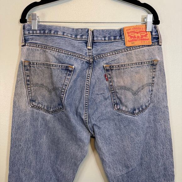 Levis 505 Jeans Men 34X30 Blue Denim Straight Leg Regular Fit Casual Medium Wash - Picture 8 of 12